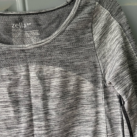 Zella Dry Wicking Charcoal long sleeve shirt sz. S - Picture 5 of 6
